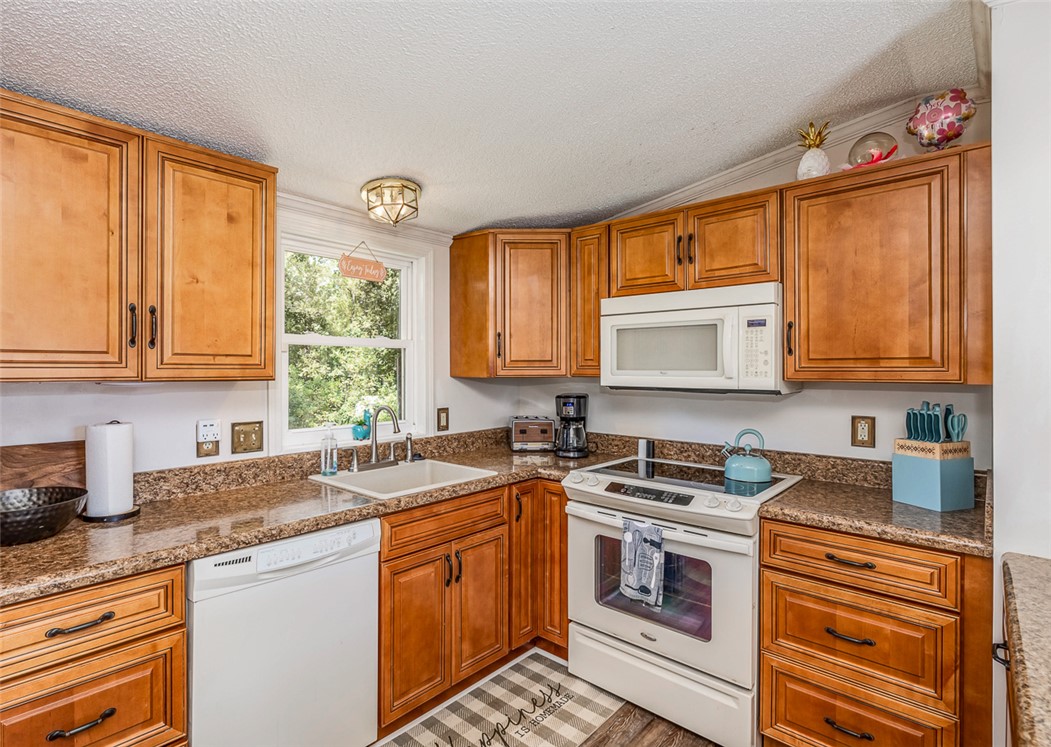 422 Meadows Lane, Townville, South Carolina image 5