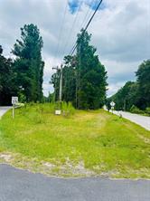 This spacious lot presents a perfect opportunity f