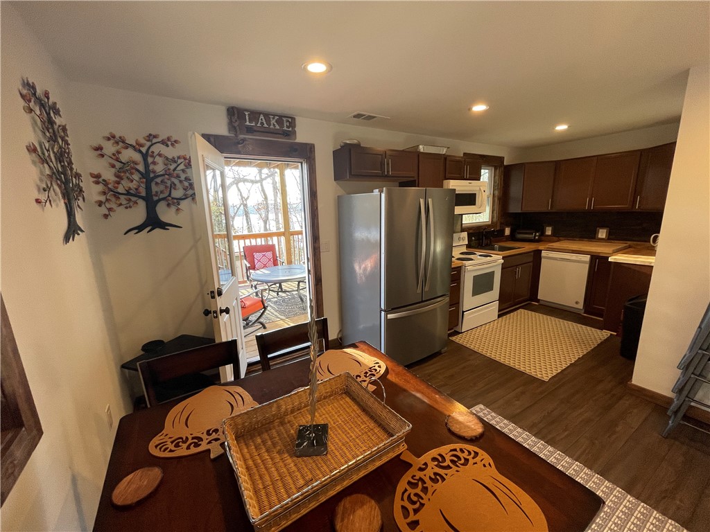 348 N Port Bass Drive, Fair Play, South Carolina image 19