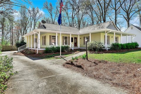 Photo of 126 Coachman Drive, Anderson, SC 29625 (MLS # 20298742)