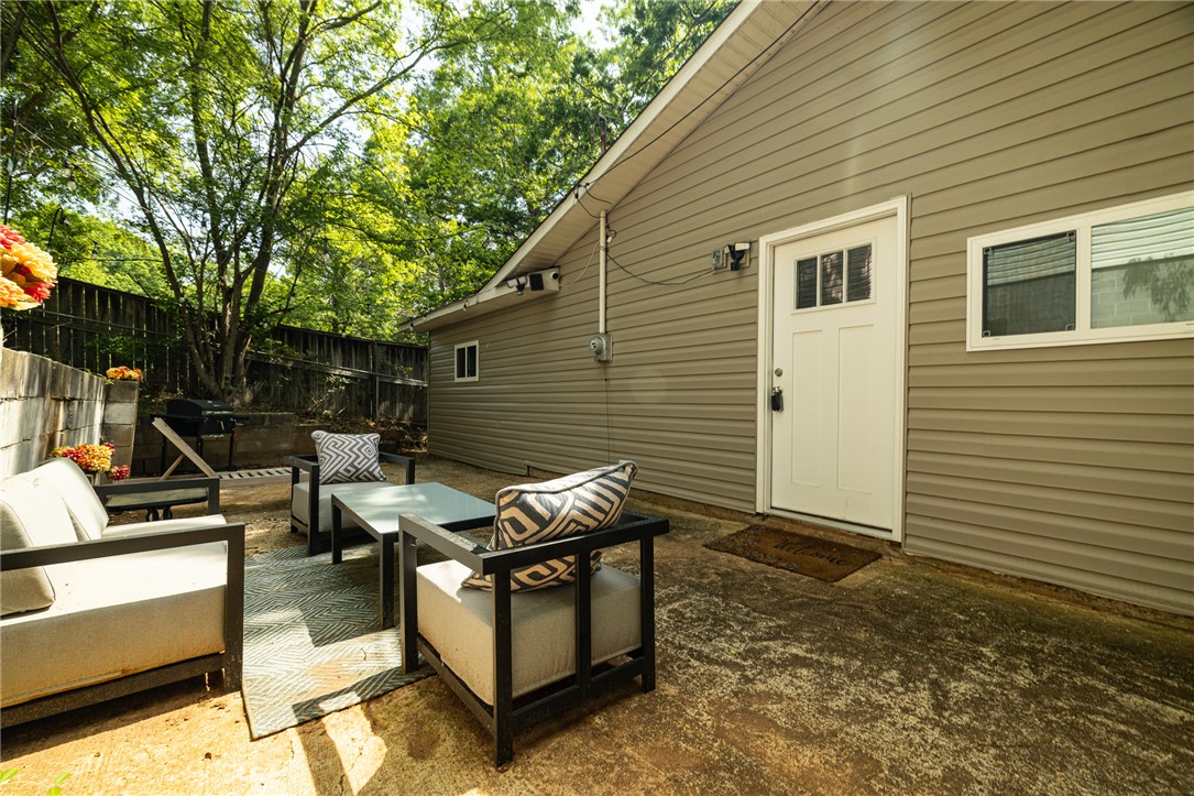 802 Dogwood Lane, Townville, South Carolina image 1