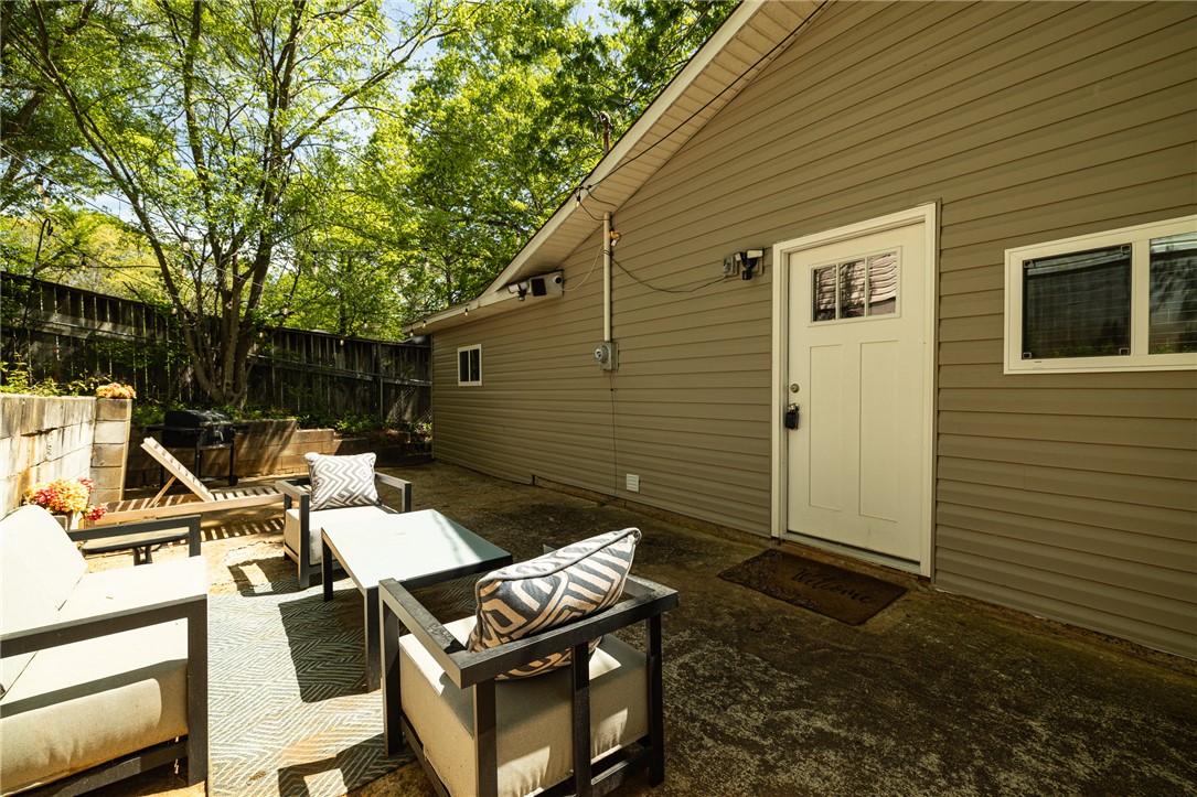 802 Dogwood Lane, Townville, South Carolina image 1