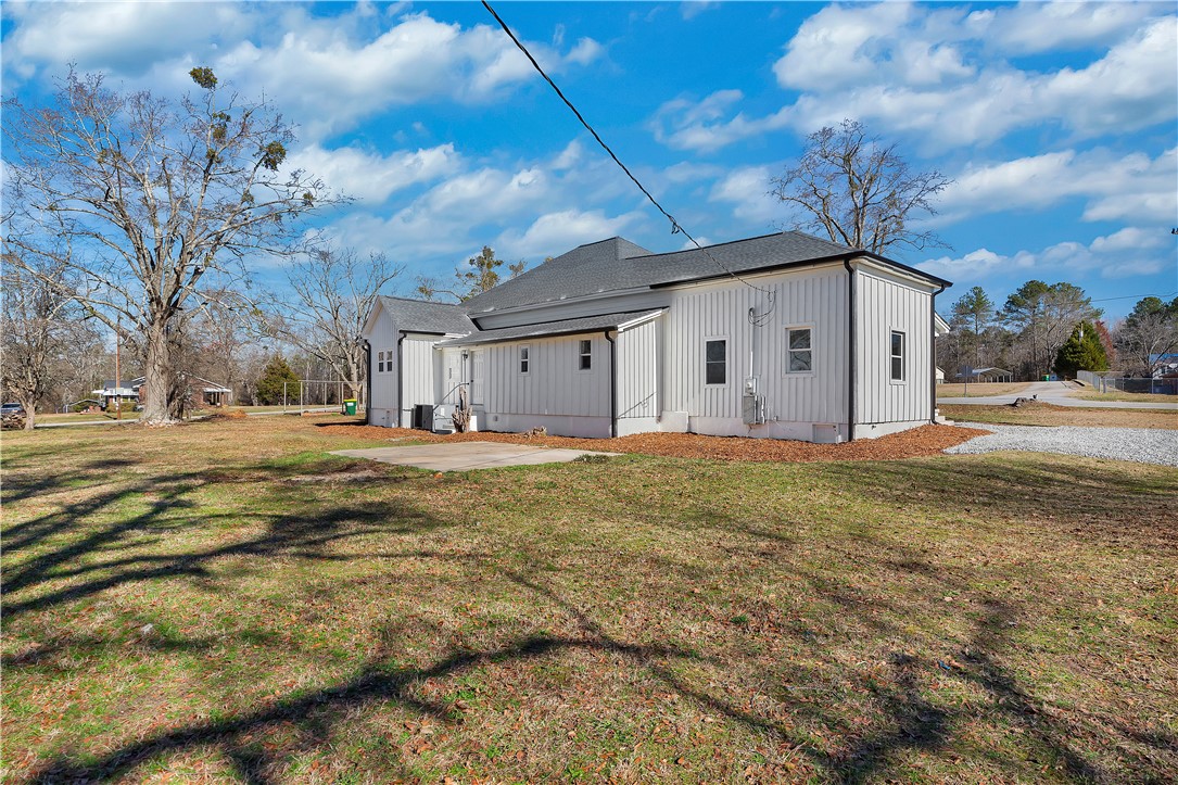 511 W Broad Street, Iva, South Carolina image 35