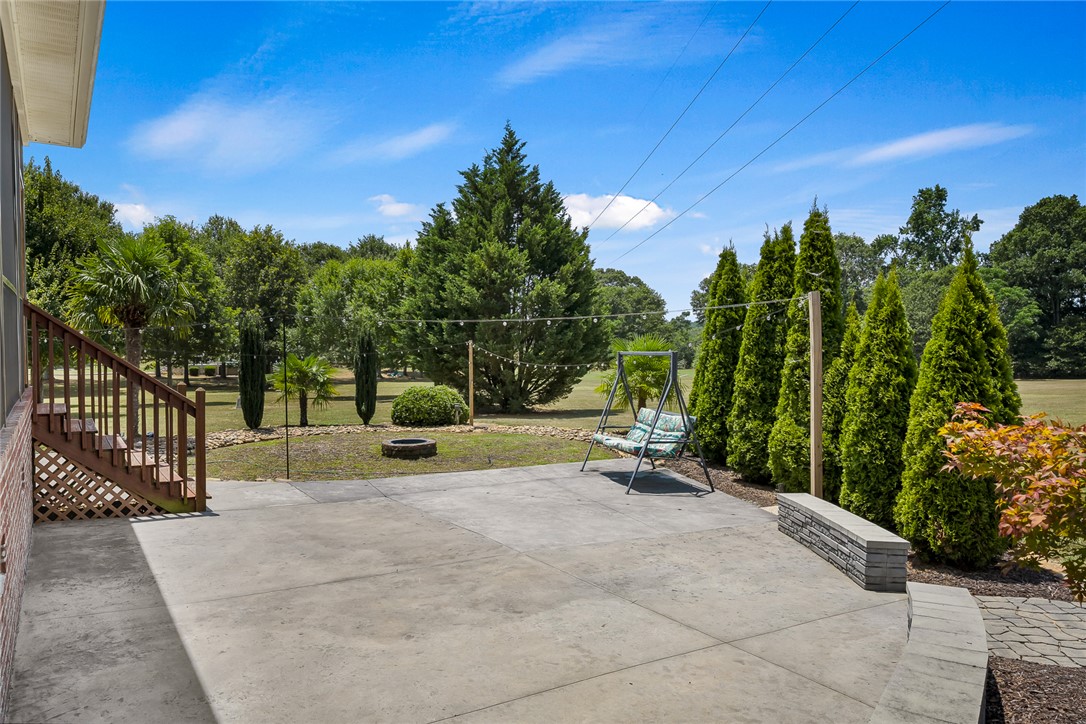 Anderson, South Carolina 29626, United States, 3 Bedrooms Bedrooms, ,3 BathroomsBathrooms,Residential,Active,169498