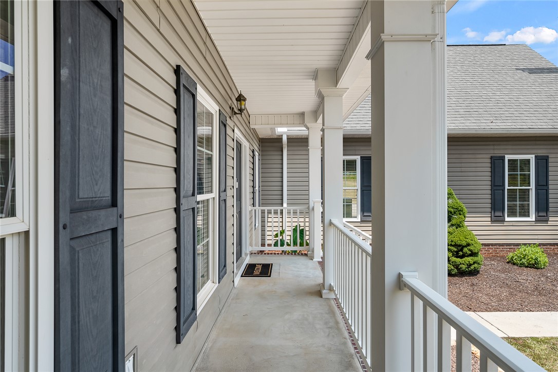 Anderson, South Carolina 29626, United States, 3 Bedrooms Bedrooms, ,3 BathroomsBathrooms,Residential,Active,169498