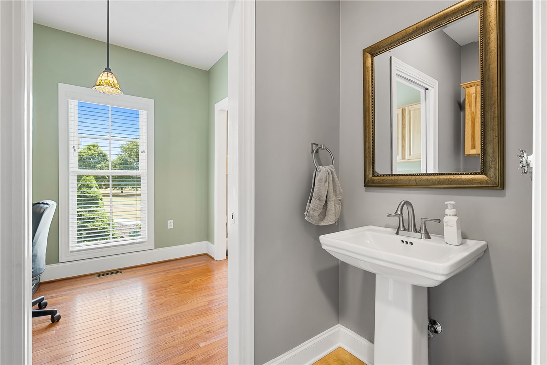 Anderson, South Carolina 29626, United States, 3 Bedrooms Bedrooms, ,3 BathroomsBathrooms,Residential,Active,169498