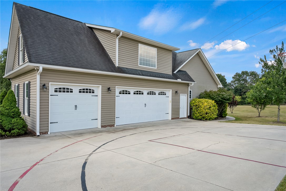 Anderson, South Carolina 29626, United States, 3 Bedrooms Bedrooms, ,3 BathroomsBathrooms,Residential,Active,169498