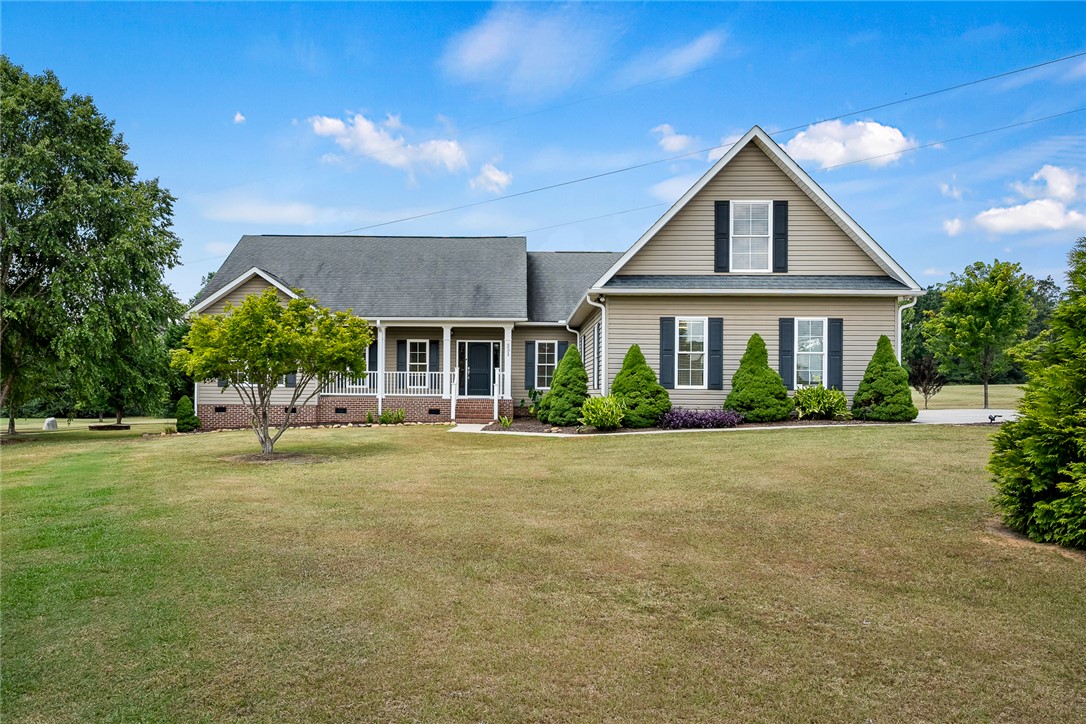 Anderson, South Carolina 29626, United States, 3 Bedrooms Bedrooms, ,3 BathroomsBathrooms,Residential,Active,169498