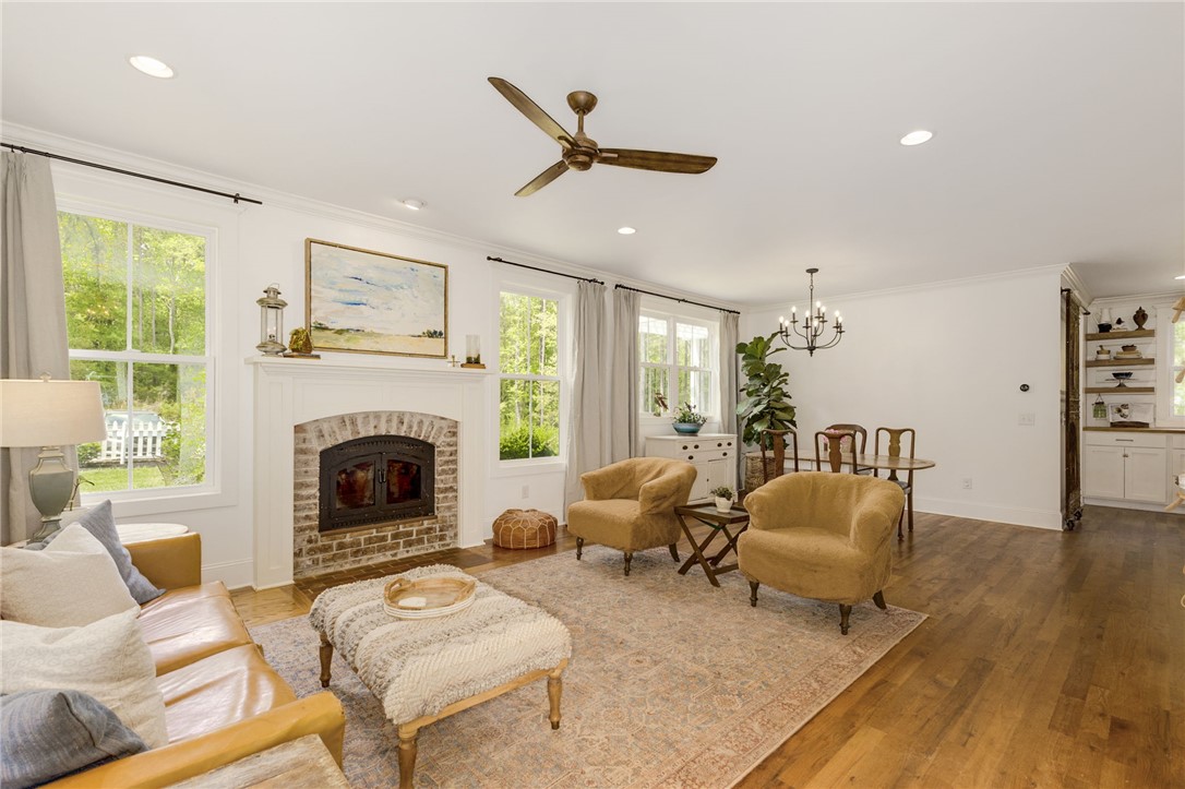 630 Pickens Drive, Pendleton, South Carolina image 2