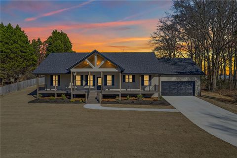 Photo of 222 Lake Forest Circle, Easley, SC 29642 (MLS # 20295958)