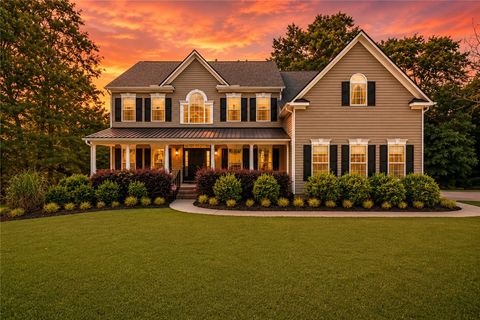 Photo of 10 Modesto Lane, Simpsonville, SC 29681 (MLS # 20300436)