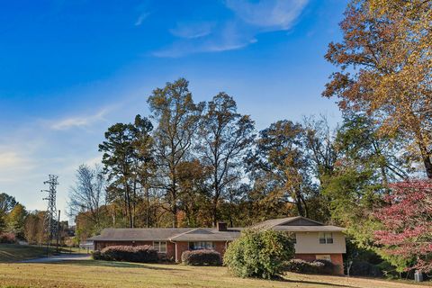 Photo of 524 Perrin Drive, Spartanburg, SC 29307 (MLS # 20297213)