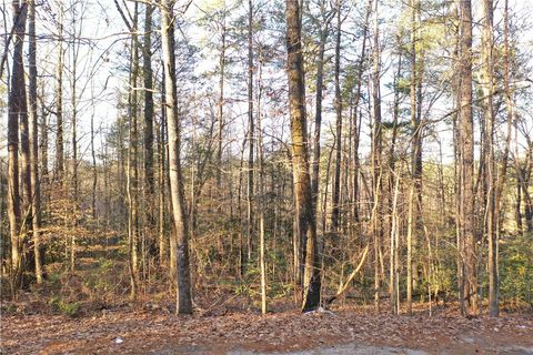 Vacant Land For Sale - 611 The Bear Boulevard<br/> Tamassee, SC 29686