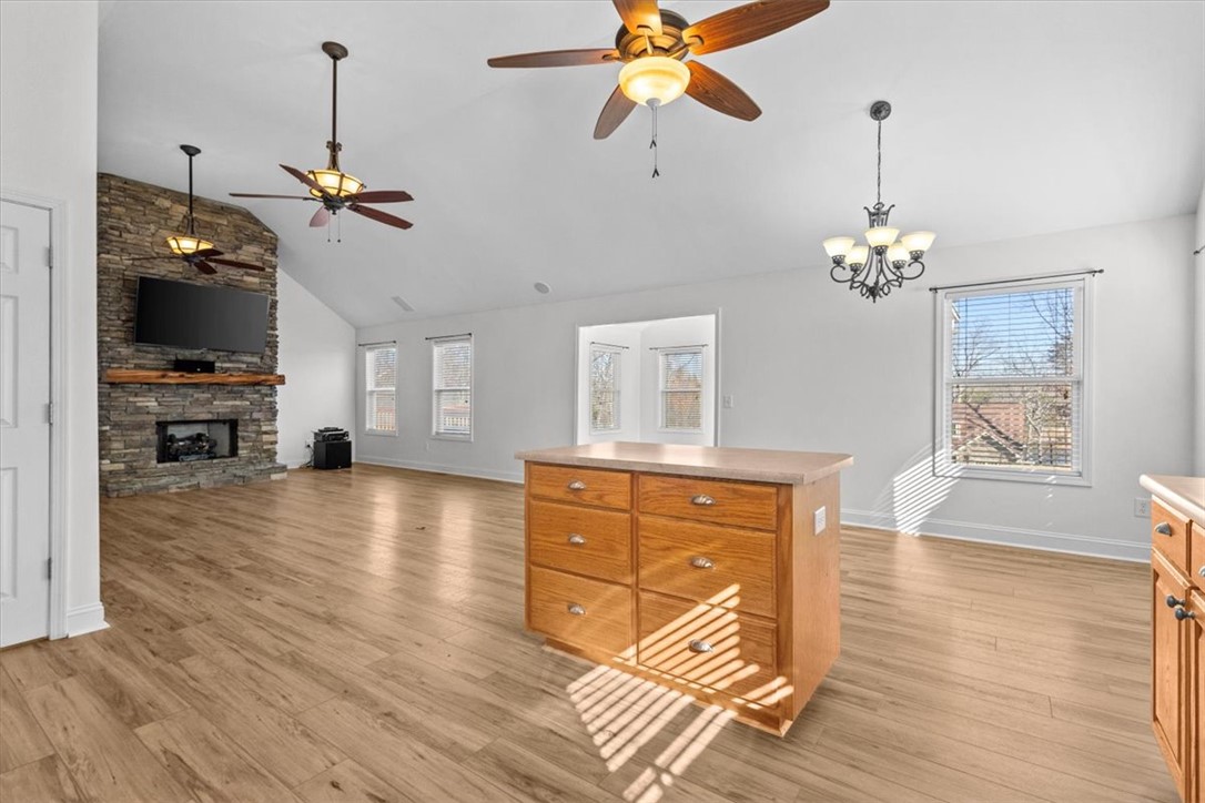 1215 Andersonville Road, Townville, South Carolina image 5