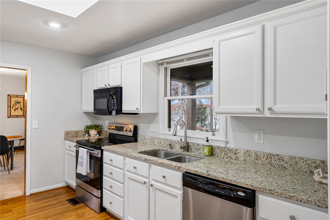 51 Commodore Drive, Salem, South Carolina image 4