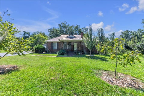 Homes For Sale - 379 W Main Street<br/> Abbeville County, Donalds, SC 29638
