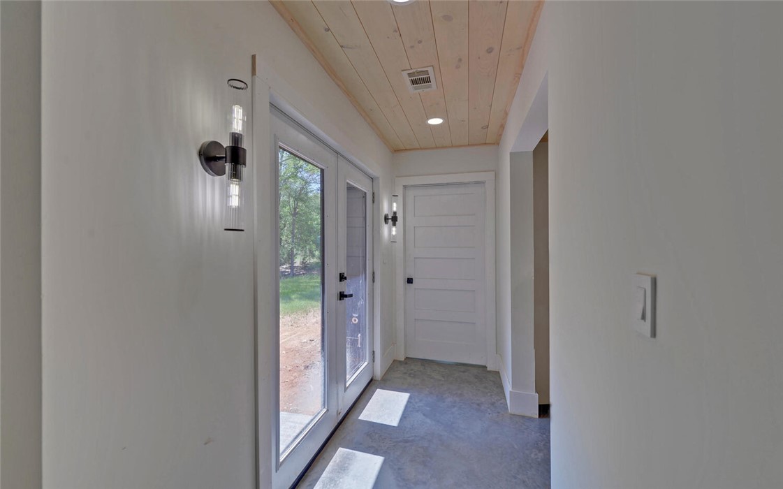 Residential, Hartwell, Georgia image 16