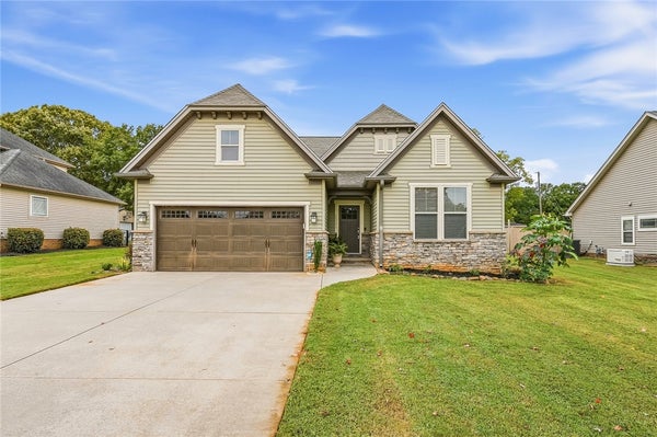 1011 DRAKES XING, ANDERSON, SC 29625 - Image a8654c5e820d48935e4e7f729dfd492b/1338052455