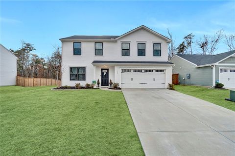 A home in Easley