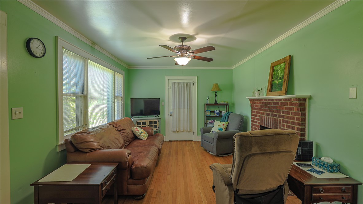 420 E Queen Street, Pendleton, South Carolina image 15