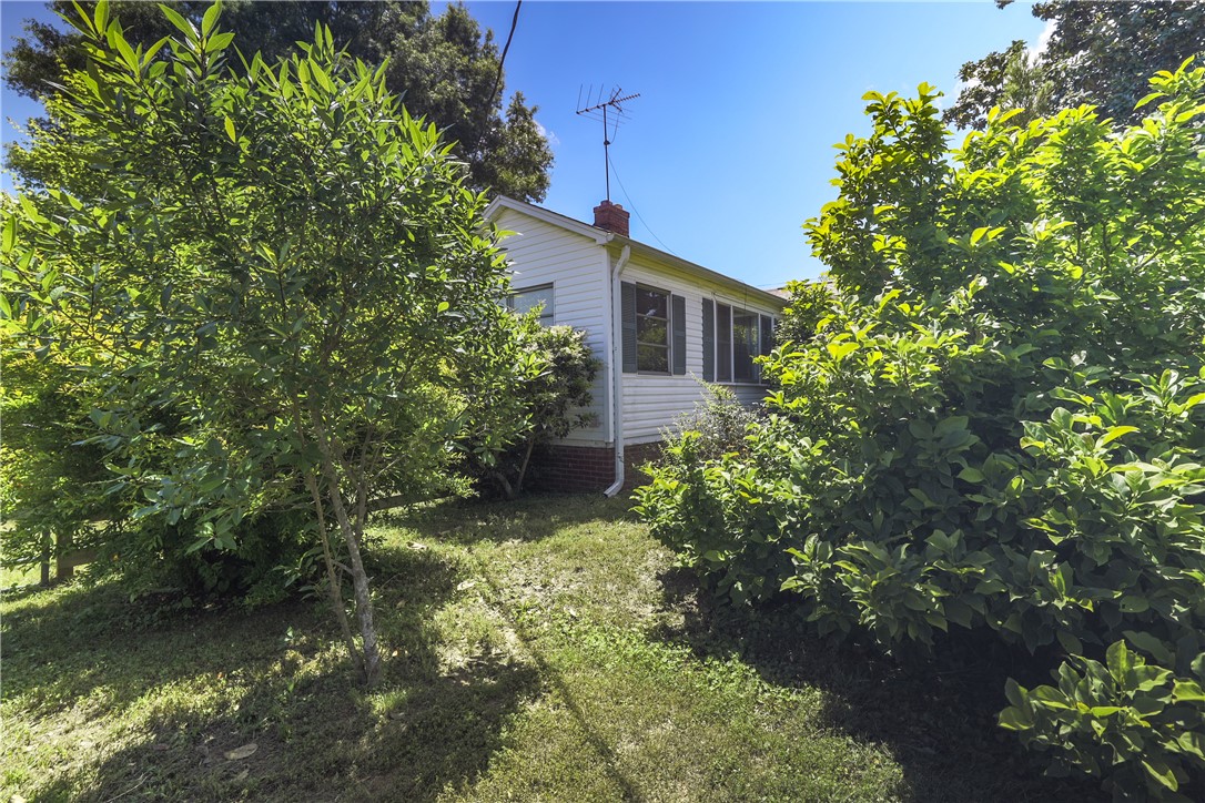 420 E Queen Street, Pendleton, South Carolina image 4