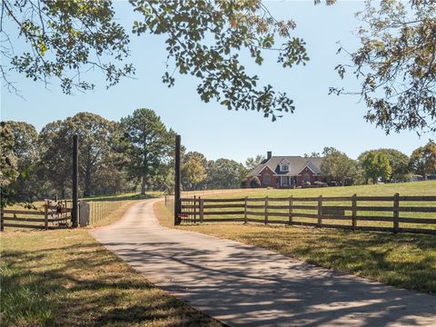 Photo of 265 Gibson Road, Anderson, SC 29625 (MLS # 20293492) Photo of 265 Gibson Road, Anderson, SC 29625 (MLS # 20293492)