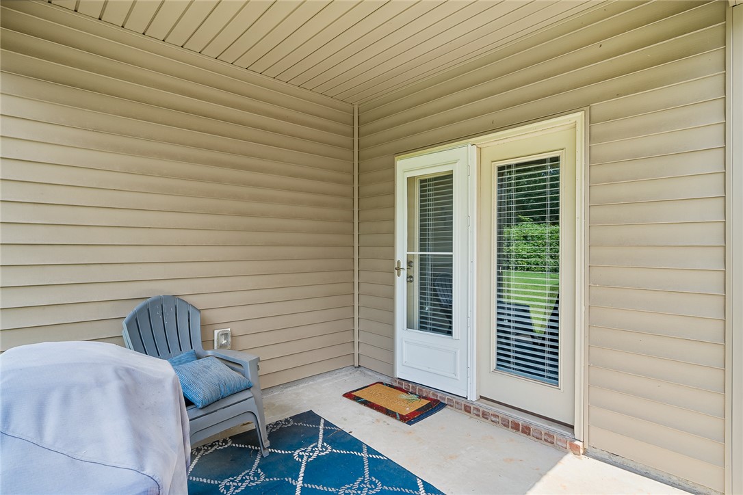 Anderson, South Carolina 29621, United States, 4 Bedrooms Bedrooms, ,3 BathroomsBathrooms,Residential,Pending,156205