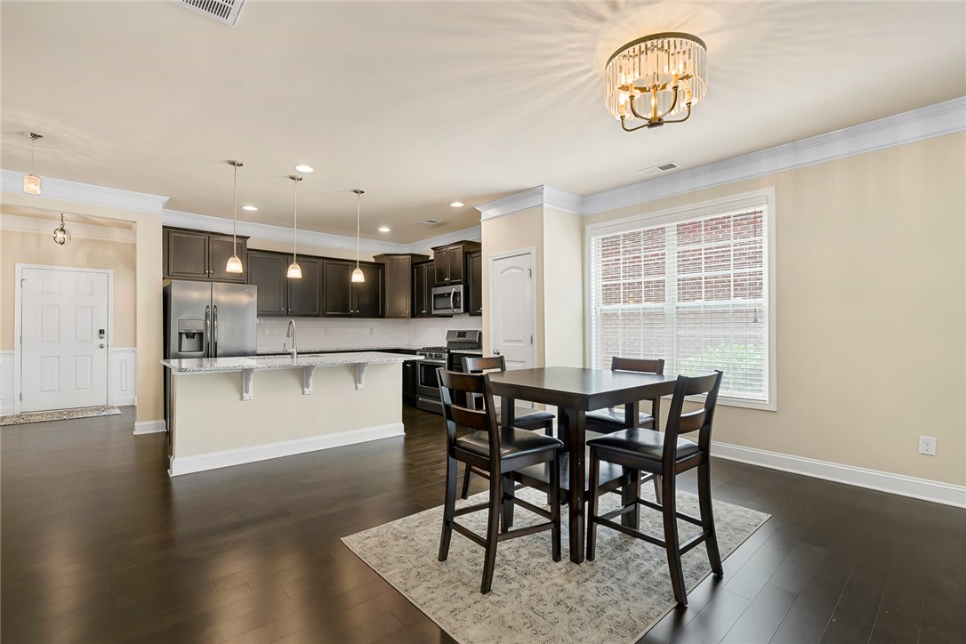 Anderson, South Carolina 29621, United States, 4 Bedrooms Bedrooms, ,3 BathroomsBathrooms,Residential,Pending,156205