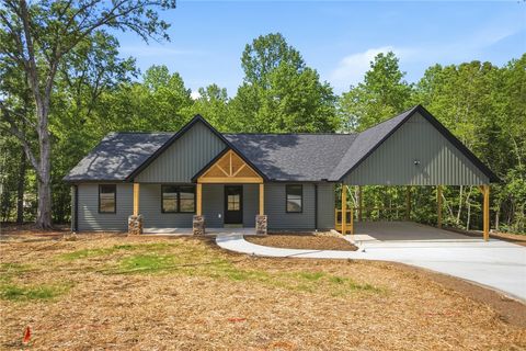 Photo of 209 Castlebrook Drive, Walhalla, SC 29691 (MLS # 20301729)