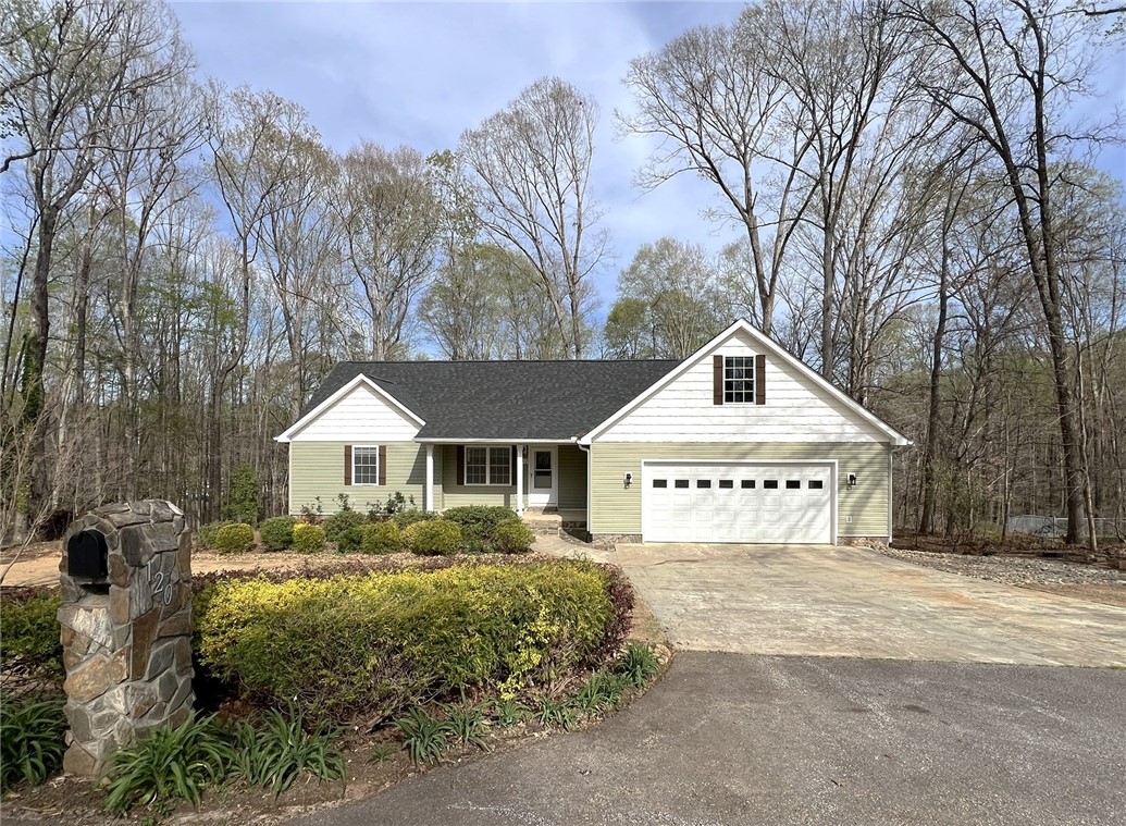 120 Georges Knoll, Easley, South Carolina image 1