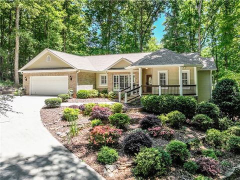 Photo of 209 Berwick Court, Seneca, SC 29672 (MLS # 20301193)