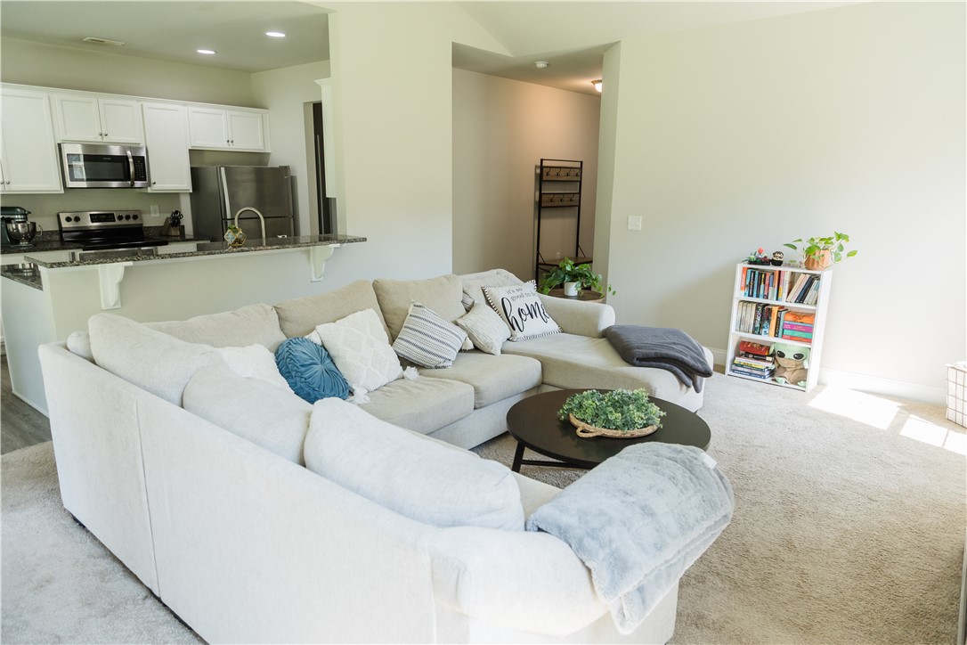 Anderson, South Carolina 29625, United States, 3 Bedrooms Bedrooms, ,2 BathroomsBathrooms,Residential,Pending,199771