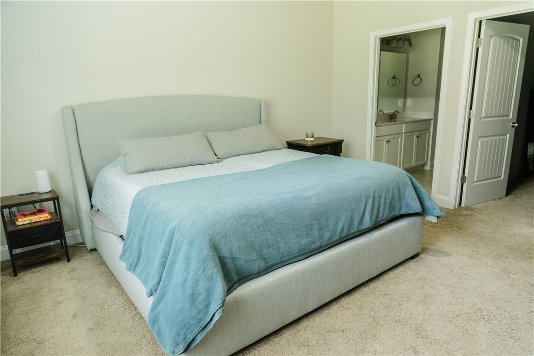 Anderson, South Carolina 29625, United States, 3 Bedrooms Bedrooms, ,2 BathroomsBathrooms,Residential,Pending,199771