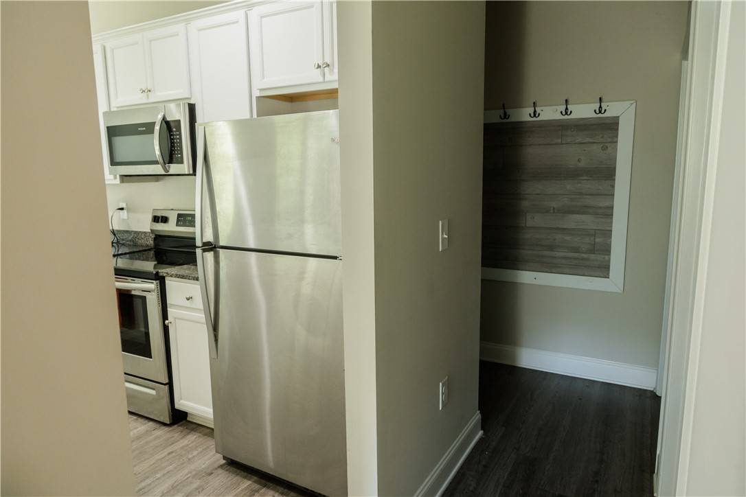 Anderson, South Carolina 29625, United States, 3 Bedrooms Bedrooms, ,2 BathroomsBathrooms,Residential,Pending,199771