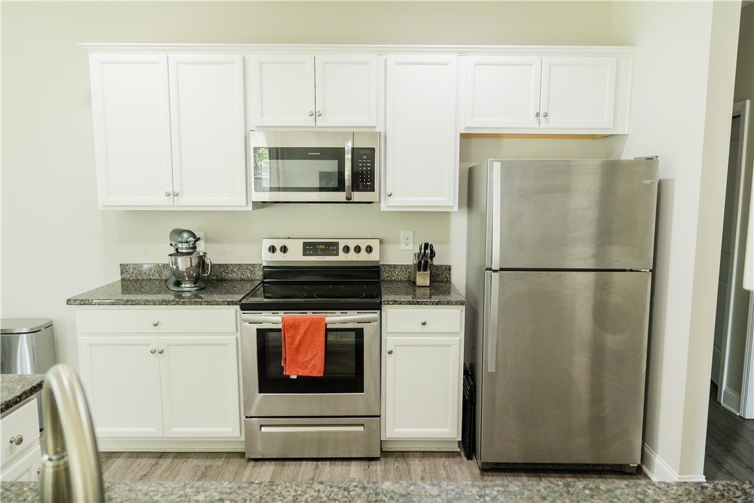 Anderson, South Carolina 29625, United States, 3 Bedrooms Bedrooms, ,2 BathroomsBathrooms,Residential,Pending,199771