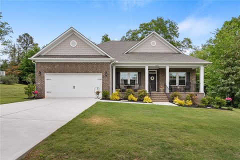 Photo of 2609 Dog Leg Lane, Seneca, SC 29678 (MLS # 20300619)