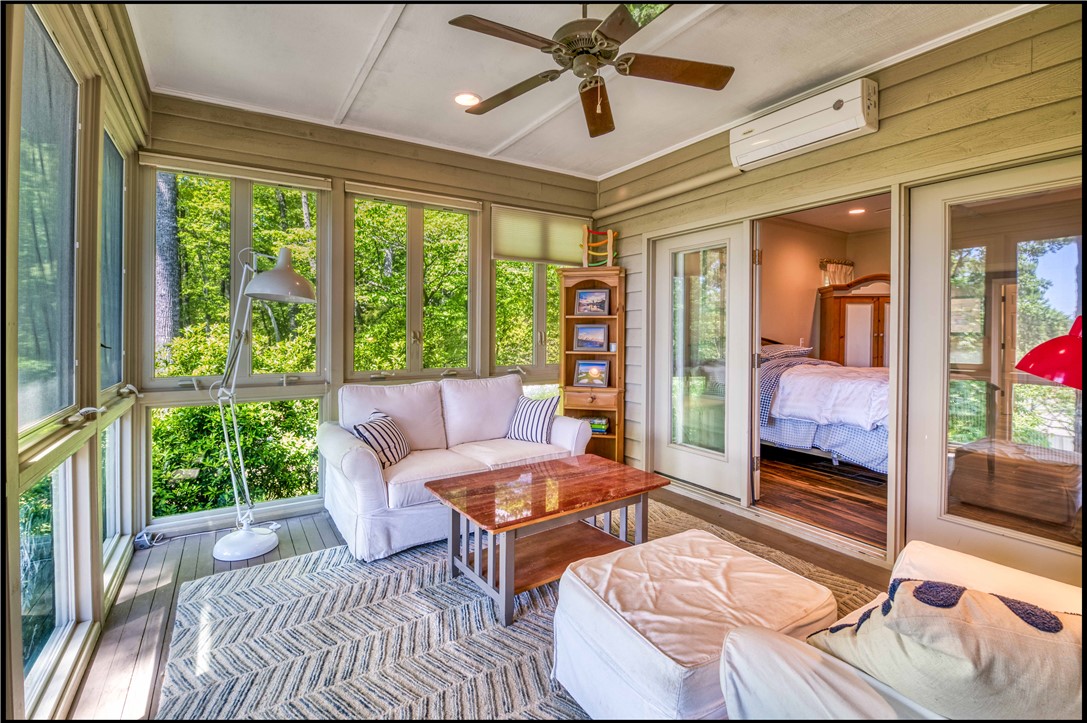 Salem, South Carolina, 29676, United States, 3 Bedrooms Bedrooms, ,4 BathroomsBathrooms,Residential,Active,2041600