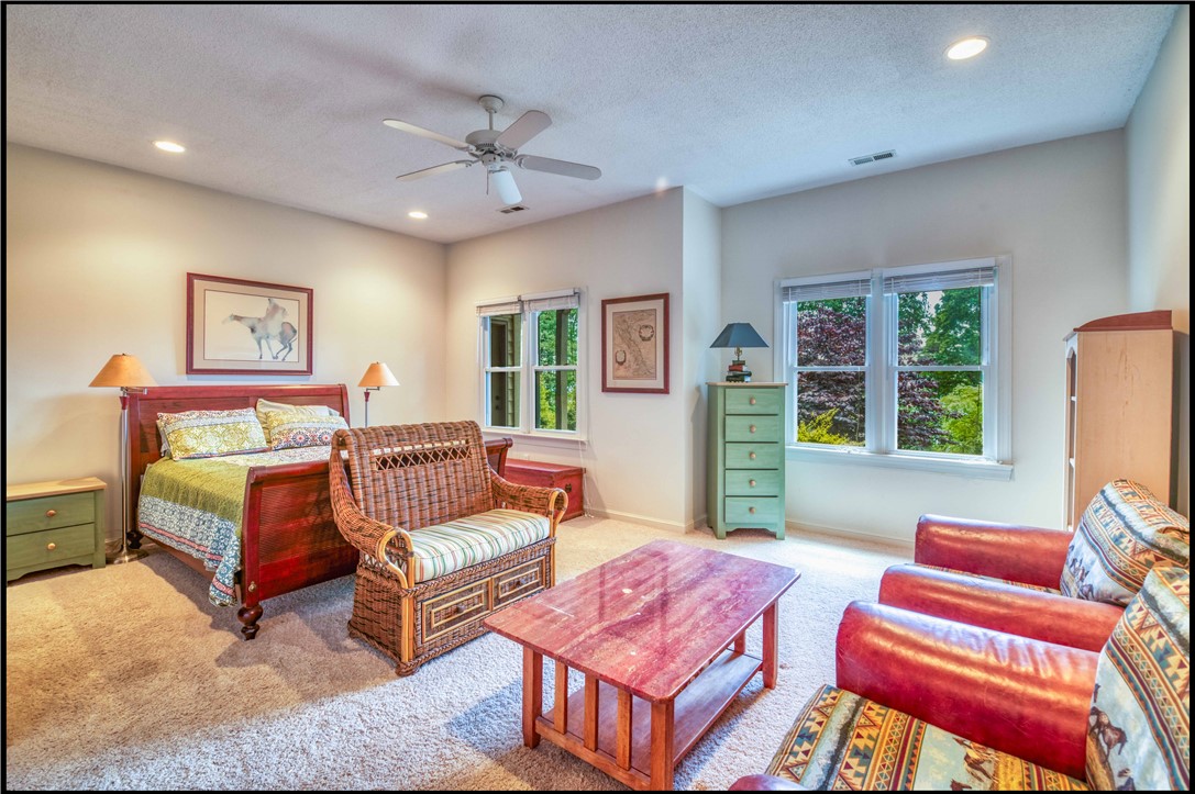 Salem, South Carolina, 29676, United States, 3 Bedrooms Bedrooms, ,4 BathroomsBathrooms,Residential,Active,2041600