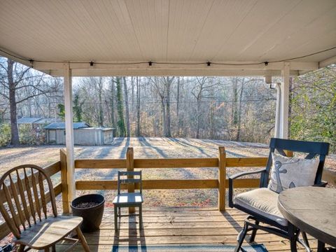 A home in Easley