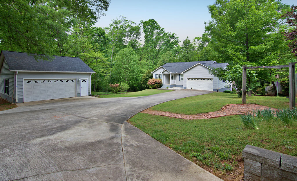 1101 Cherokee Road, Townville, South Carolina image 4