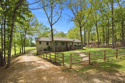 Photo of 250 Hidden Springs Farm Road, West Union, SC 29696 (MLS # 20300059)