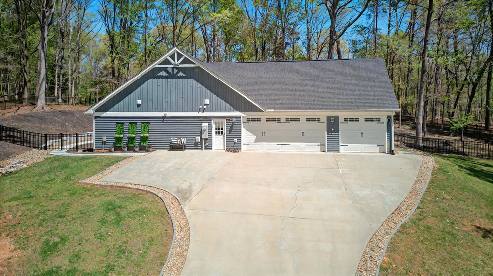 306 S Sundew Drive, Westminster, South Carolina image 1