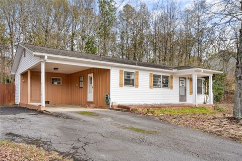 Photo of 426 Lawrence Road, Clemson, SC 29631 (MLS # 20295484)