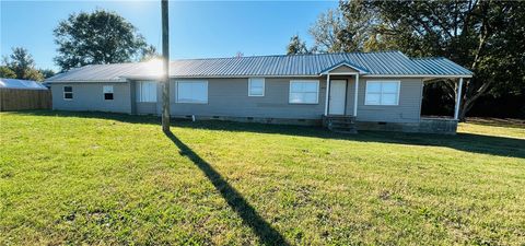Photo of 4902 Hwy 81 S, Starr, SC 29684 (MLS # 20293856)