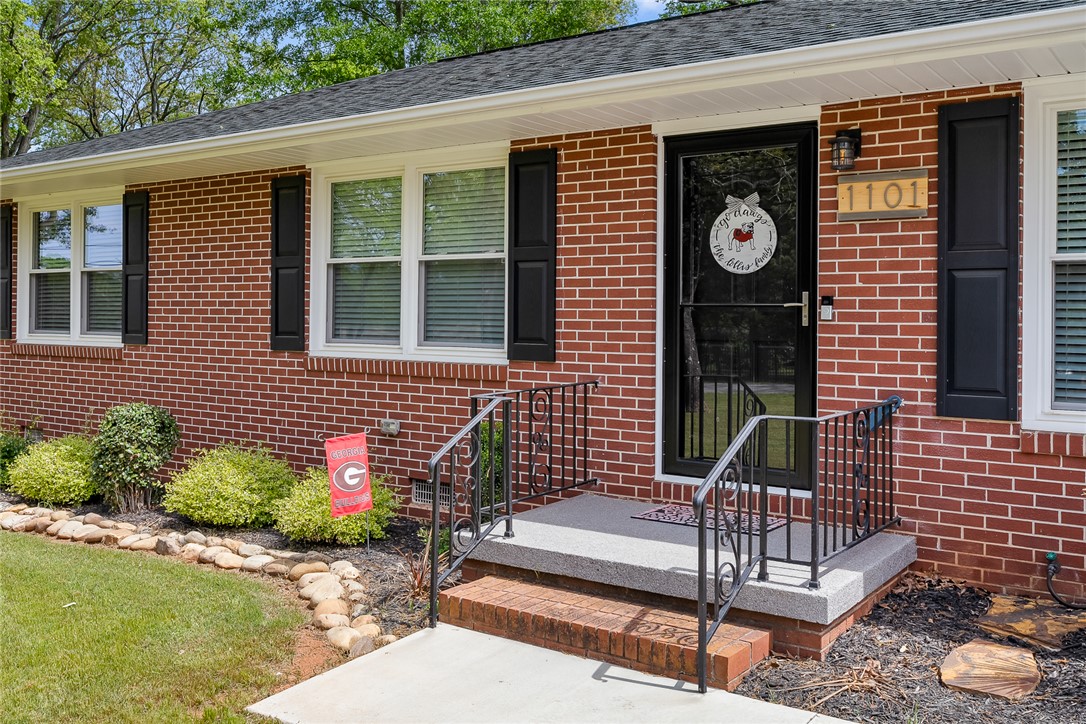 1101 Oak Drive, Pendleton, South Carolina image 3