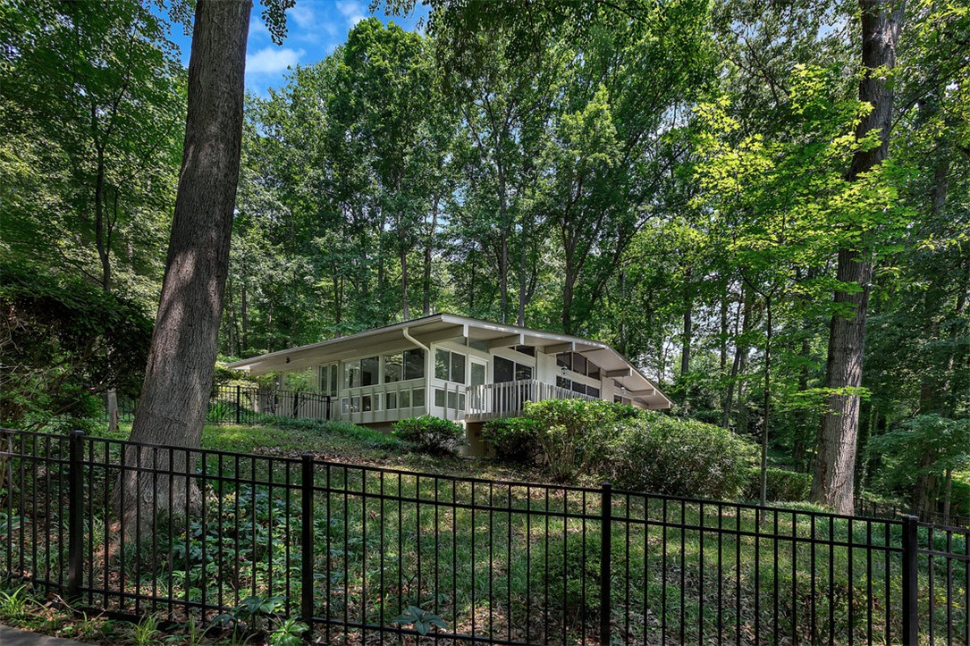1613 S Arlington Drive, Seneca, South Carolina image 5