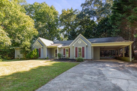 Photo of 229 Cub Cove Drive, Walhalla, SC 29691 (MLS # 20305438)