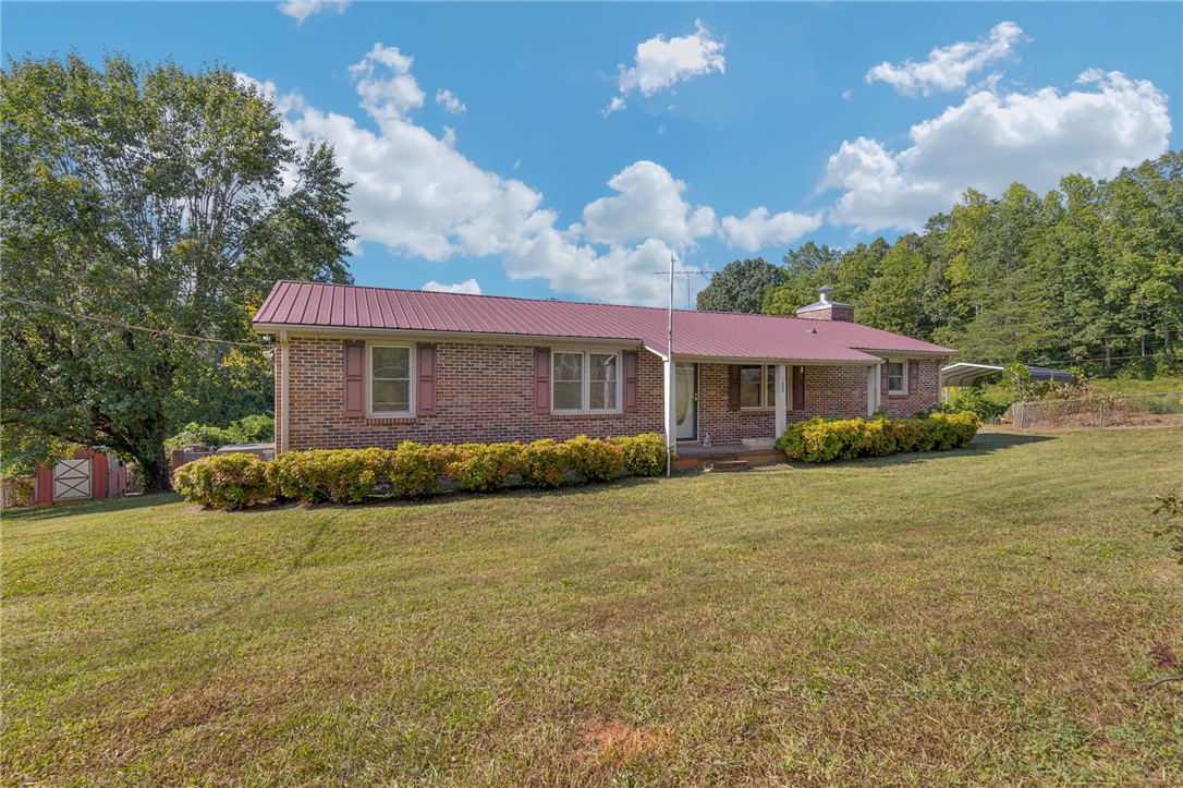 152 N Forest Circle, Marietta, South Carolina image 5