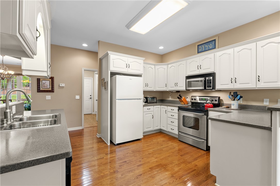 700 Island Pine Drive, Seneca, South Carolina image 14