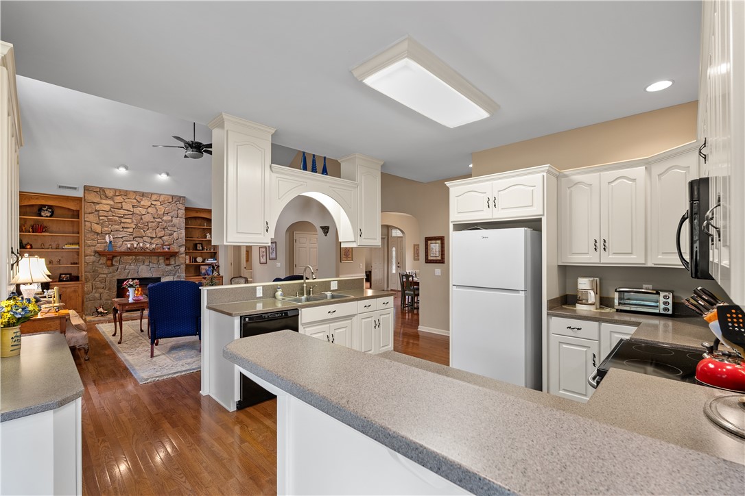 700 Island Pine Drive, Seneca, South Carolina image 13